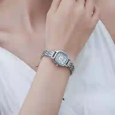 AIVN Elegant Quartz Watch Silver Dial