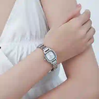 AIVN Fashion Quartz Silver Dial