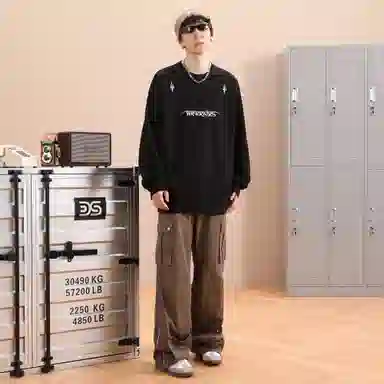 DOKI Logo Embroidered Sweatshirt