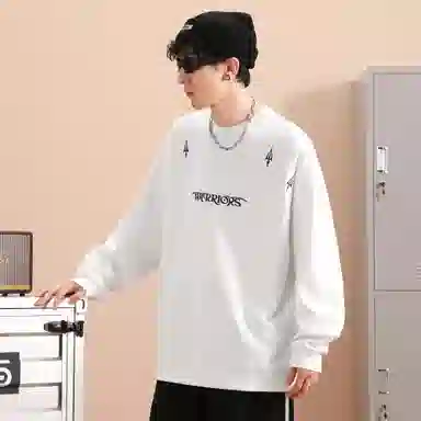 DOKI Logo Embroidered Sweatshirt