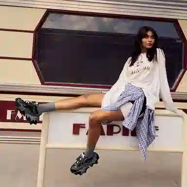 XMZY Vintage Low-Top Sneakers