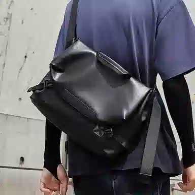 FAIRWHALE Crossbody Bag Black