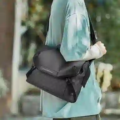 FAIRWHALE Crossbody Bag Black