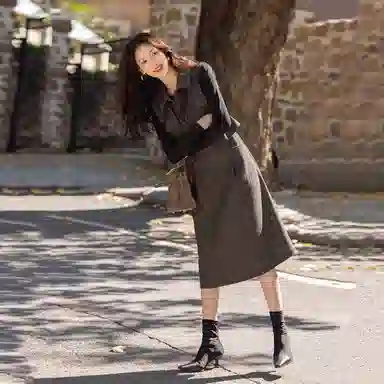 【dme】 时尚休闲简约拼色翻领假两件长袖连衣裙 女款 深灰