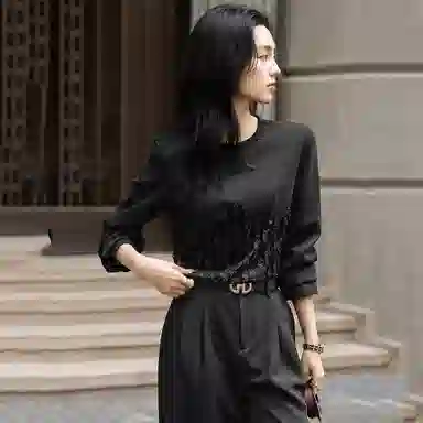 【dme】 纯色时尚简约舒适圆领长袖卫衣 女款 黑色