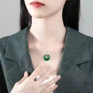 S925