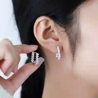 U ins s925