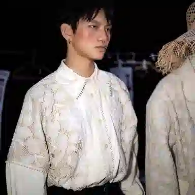 VALLEYOUTH Vintage Hollow Out Shirt