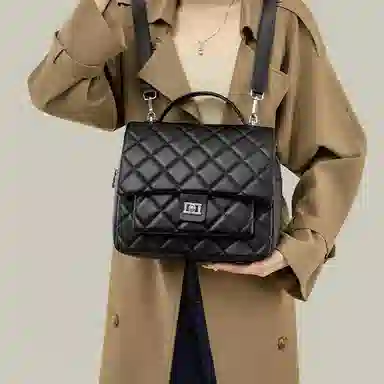 红蜻蜓 菱格纹班通勤小香风高级感洋气 牛剖层革拼合成革 双肩包 女款 黑色