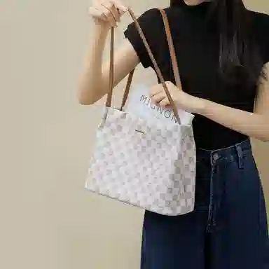 PVC() Tote
