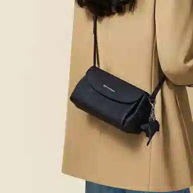 红蜻蜓 时尚真皮小众百搭通勤 牛皮 单肩包 女款 米白色/杏色/黑色