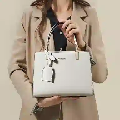 红蜻蜓 真皮时尚潮流拉链开合 牛皮 斜挎单肩包手提包 中号 女款 米白色