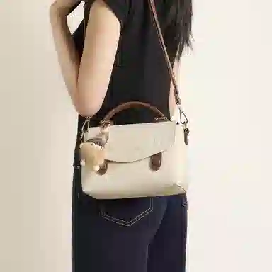 红蜻蜓 高颜值小香风经典上班通勤小众高级感质感 牛皮 单肩手提包 女款 米白色