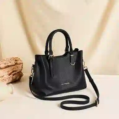 红蜻蜓 礼盒装高级感优雅气质丝巾潮流时尚百搭简约休闲实用通勤单肩包周年生日托特包 牛剖层皮革 手提包 常规 女款 黑色/米白色