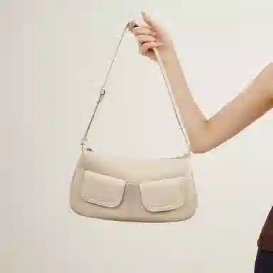 红蜻蜓 高级感学院风通勤百多口袋包工装潮流 牛皮 单肩包 女款 咖啡色/米白色