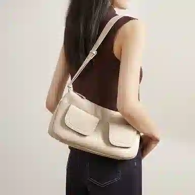 红蜻蜓 高级感学院风通勤百多口袋包工装潮流 牛皮 单肩包 女款 咖啡色/米白色