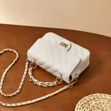 红蜻蜓 百搭小香风菱格链条高级感简约通勤实用 牛皮 斜挎包 常规 女款 米白色/黑色