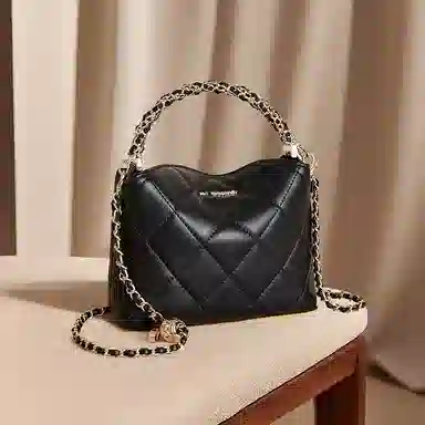 红蜻蜓 高级感高颜值小香风菱格时尚百搭 牛皮 斜挎手提包 女款