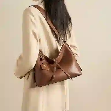 红蜻蜓 复古简约实用经典百搭气质 牛皮拼合成革 腋下单肩包 女款 黑色/棕色