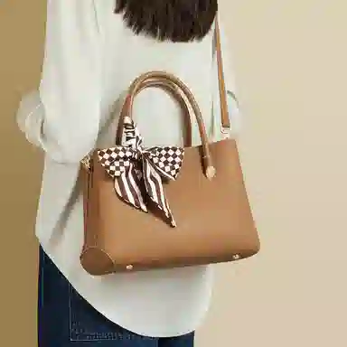红蜻蜓 时尚百搭商务通勤 牛皮 手提包 女款 金棕色