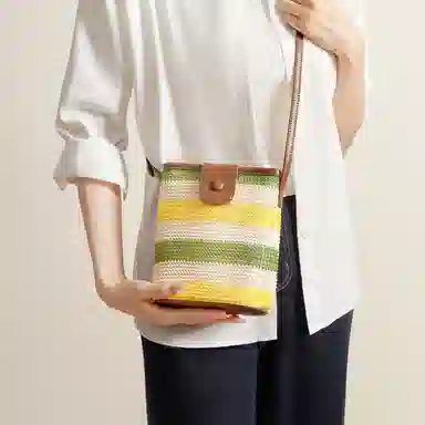 红蜻蜓 小众清新休闲出游度假撞色编织 织物拼合成革 编织小包 小号 女款 彩虹色