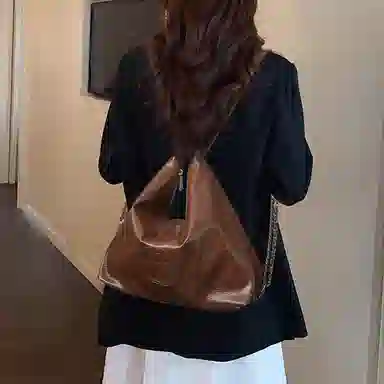 红蜻蜓 轻奢女包设计大容量双链条日常百搭通勤 聚氨酯合成革 双肩包单肩包手提包斜挎包 常规 女款 米白色/黑色/棕色