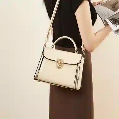 红蜻蜓 高级感经典设计气质百搭通勤妈妈老花 牛剖层皮革拼合成革 轻巧便携学院风女友斜挎包单肩包手提包 女款 咖啡色/黑色/奶昔白