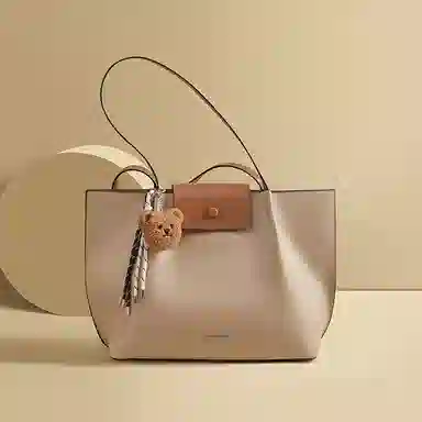 红蜻蜓 韩系潮流百搭腋下包通勤小众时尚可爱挂件手提包 牛剖层皮革拼超细纤维合成革 单肩包 常规 女款 驼色