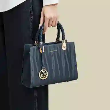 红蜻蜓 高级感气质通勤百搭款 牛皮 手提包斜挎包 女款 蓝色/黑色