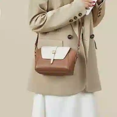 红蜻蜓 包包女包牛皮斜挎单肩包休闲百搭