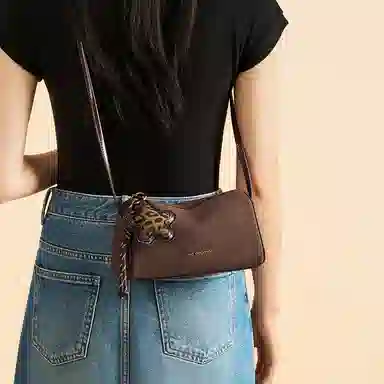 红蜻蜓 简约设计复古通勤 合成革 单肩包 常规 女款 咖啡色