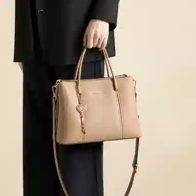 红蜻蜓 高端大气时尚潮流百搭通勤精致优雅结婚包喜庆单肩包 牛皮 斜挎手提包 女款 杏色/红色