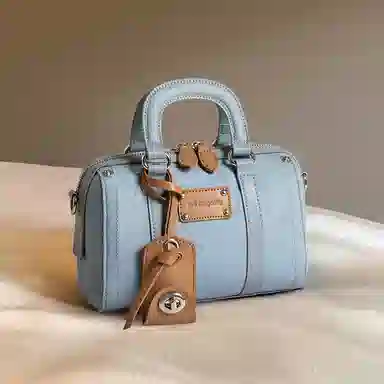 红蜻蜓 潮流时尚复古通勤百搭 超细纤维合成革 保龄球包手提包 女款 牛仔蓝