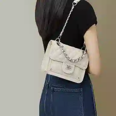 红蜻蜓 链条菱格 头层小牛皮 单肩手提包 中号 男女同款情侣款 米白色