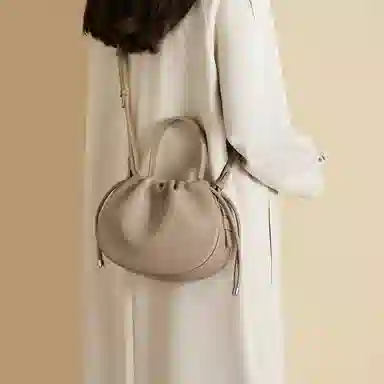 红蜻蜓 时尚简约百搭 牛皮 潘多拉包单肩包 女款 奶茶色/摩卡棕