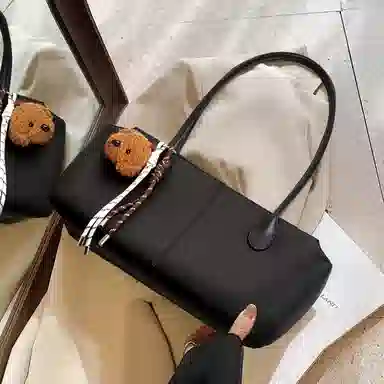 红蜻蜓 韩系简约风可爱泰迪挂饰点缀日常通勤慵懒风实用百搭款 牛皮 托特包单肩包 女款 棕色/黑色/咖啡色