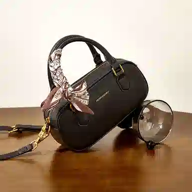 红蜻蜓 复古高级保龄球波士顿包潮流美拉德通勤百搭气质斜挎 牛剖层革 手提包 常规 男女同款情侣款 棕色/黑色