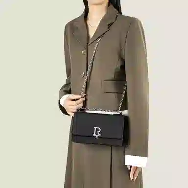 红蜻蜓 经典休闲风简约风商务斜挎包腋下包时尚链条手提包 牛剖层皮革 单肩包 常规 女款 黑色