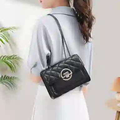 红蜻蜓 经典复古潮流时尚小众简约高级感通勤百搭菱格大容量 牛皮真皮 链条小方包斜挎单肩包 常规 女款 黑色/白色