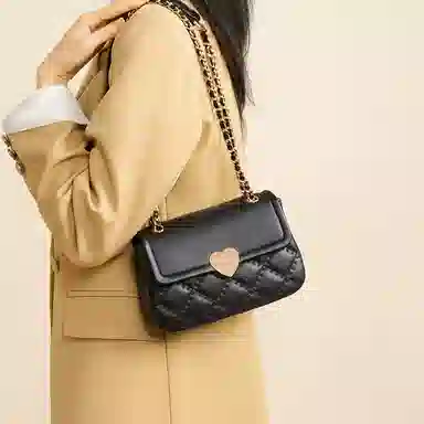 红蜻蜓 爱心设计通勤日常百搭气质小众设计 合成革 单肩包 常规 女款 黑色/咖啡色