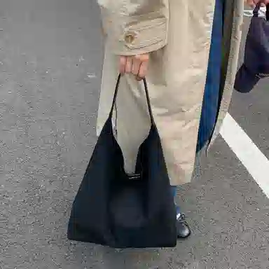 CAREELL Simple Shoulder Bag