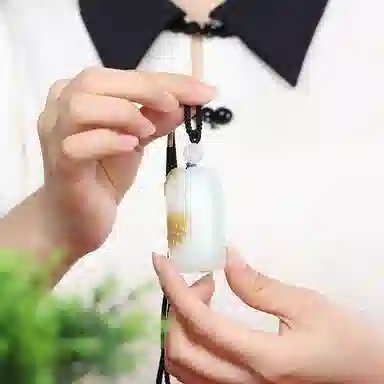 玉说 松鼠葡萄代代有福平安牌款 和田玉 吊坠 男女同款情侣款 白玉