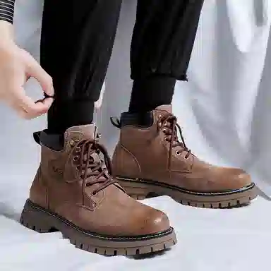 猪皮 加绒保暖舒适潮流百搭户外美式高街风格 马丁靴 男款