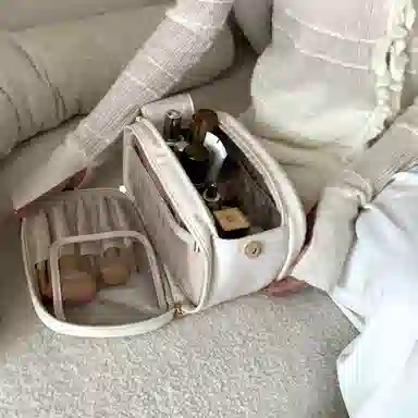 乐活旅行 耐脏防水大容量便携式皮革面包款双拉链化妆包 男女同款 白色/藕色