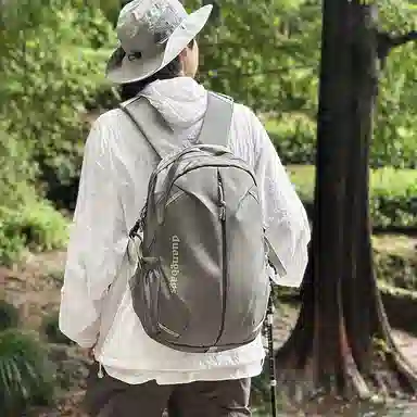 巴朗熊 登山骑行背包便捷 牛津布 双肩包 男女同款情侣款 多色