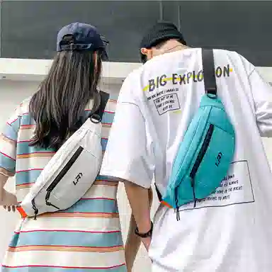 巴朗熊 潮流简约轻便 尼龙 胸包 男女同款情侣款 多色