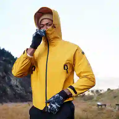 阿尔卑斯 山系户外字母印花连帽时尚三防保暖冲锋夹克 男女同款