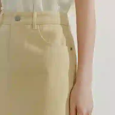 茵曼 纯色合身适中高腰休闲短裙 女款