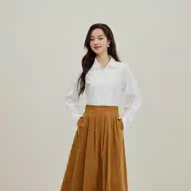 茵曼 娃娃领纯色简约长袖衬衫 女款