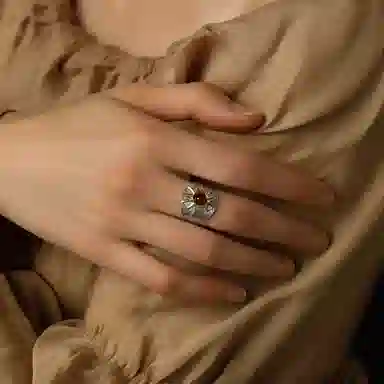 S925